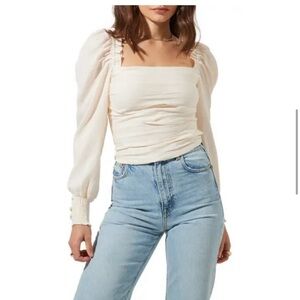 ASTR the Label Square Neck Puff Sleeve Top in Cream Medium EUC